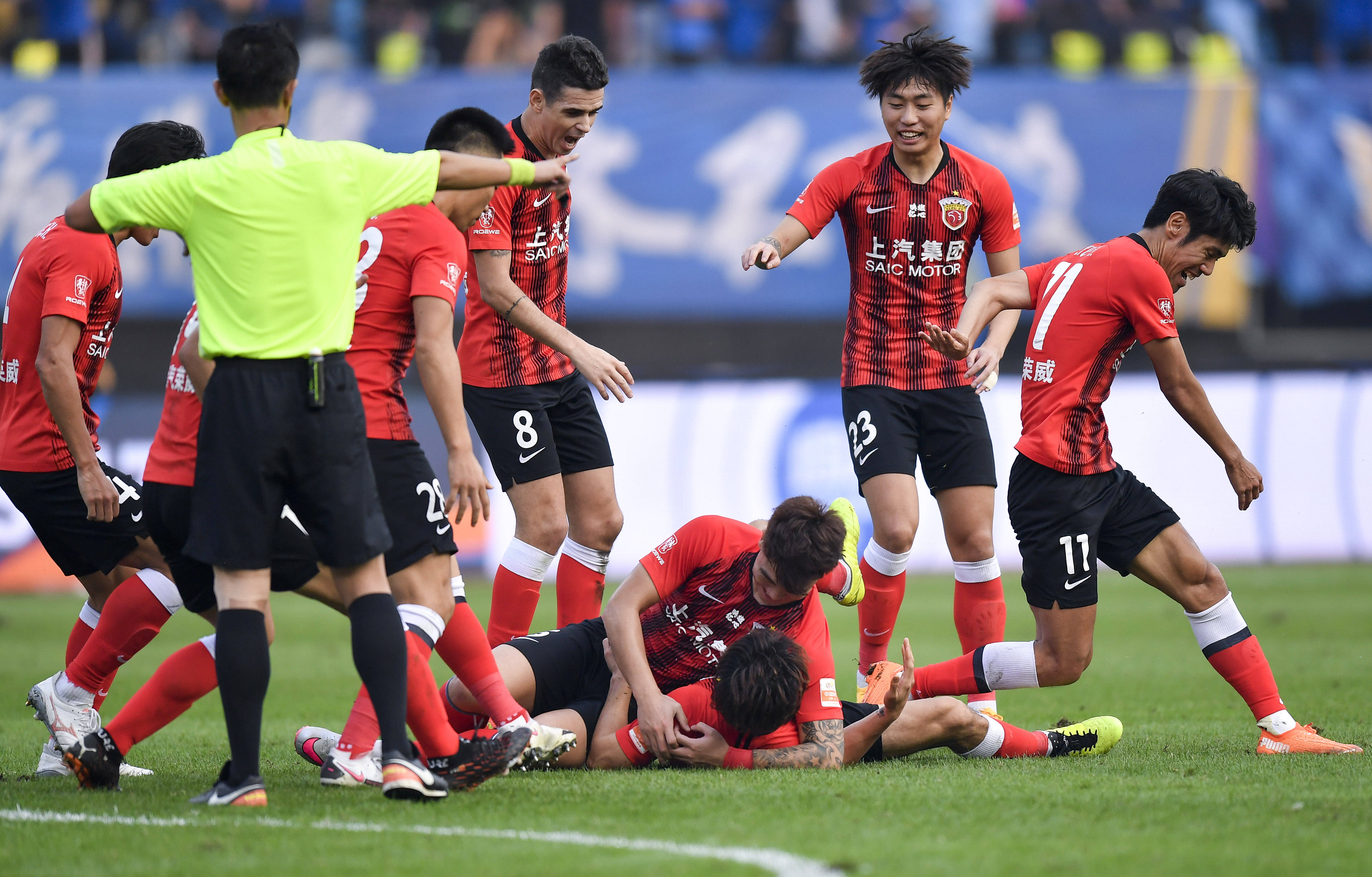 感惋惜和不 感惋惜和不