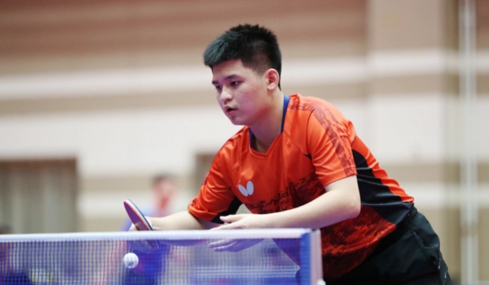 精巧持球闻 精巧持球闻